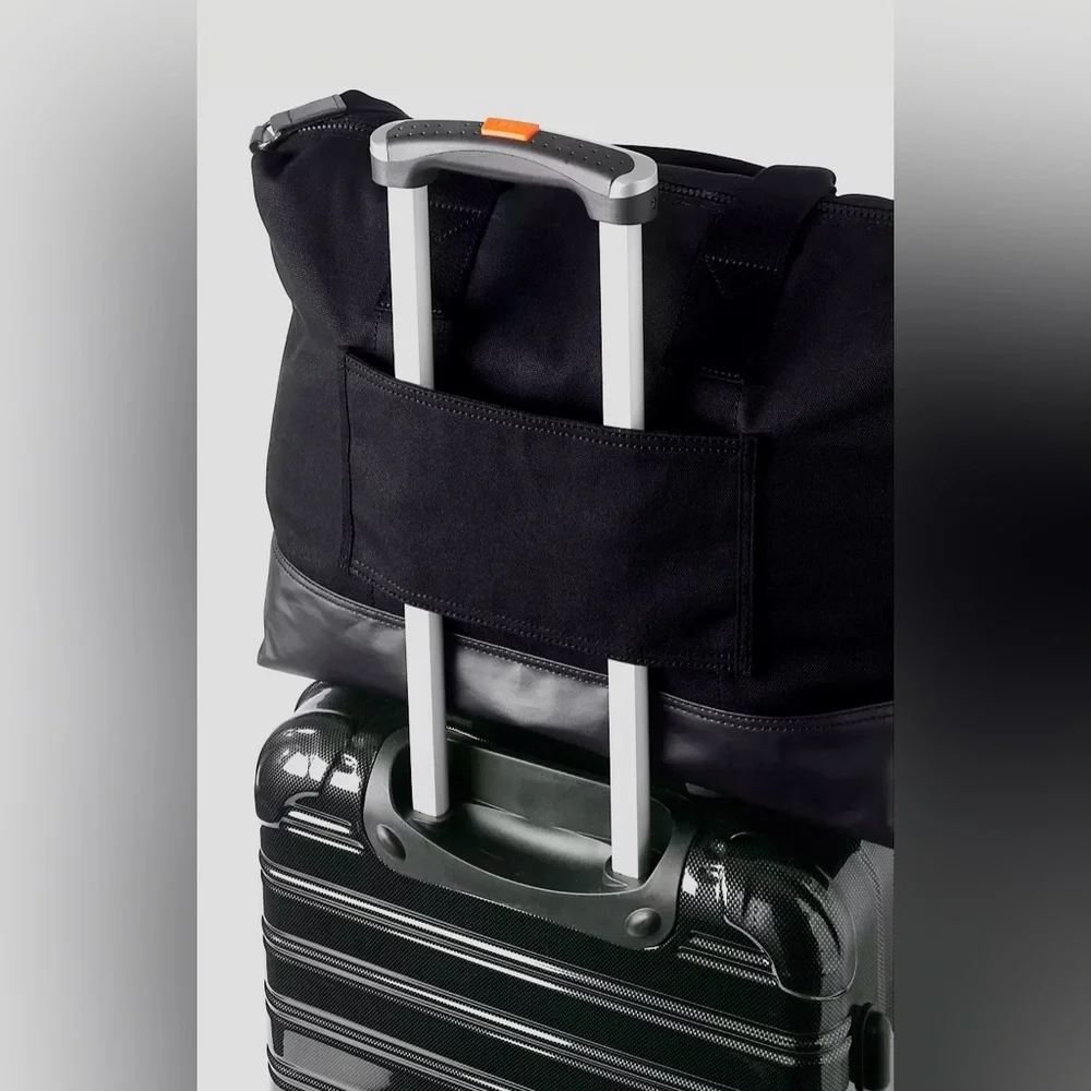Lands' End Canvas Weekender Black Duffle Bag Unused‎